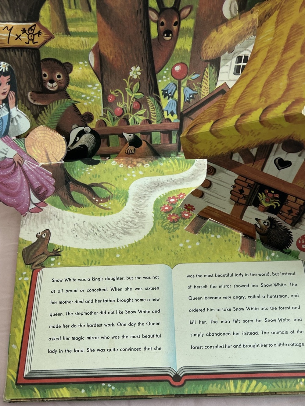 Vintage Pop-Up “Snow White” by renowned Czech designer Kubašta - works perfectly